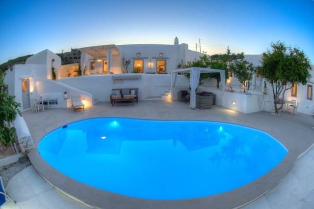 (For Sale) Residential Villa || Cyclades/Paros - 300 Sq.m, 6 Bedrooms, 1.250.000€ 